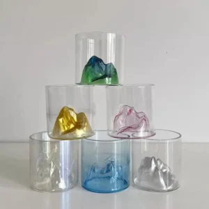 Gift set with 6 pointed, multi-colored glasses |Ajándék készlet 6 hegyes, többszínű pohárral