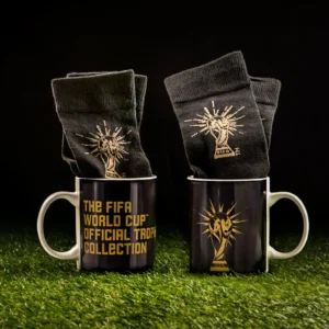 Paladone - FIFA Mug and Socks Black and Gold | FIFA bögre és zokni fekete és arany
